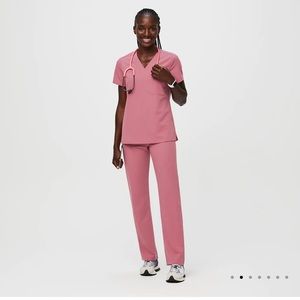 Brand New FIGS BCA Yola Scrubs set